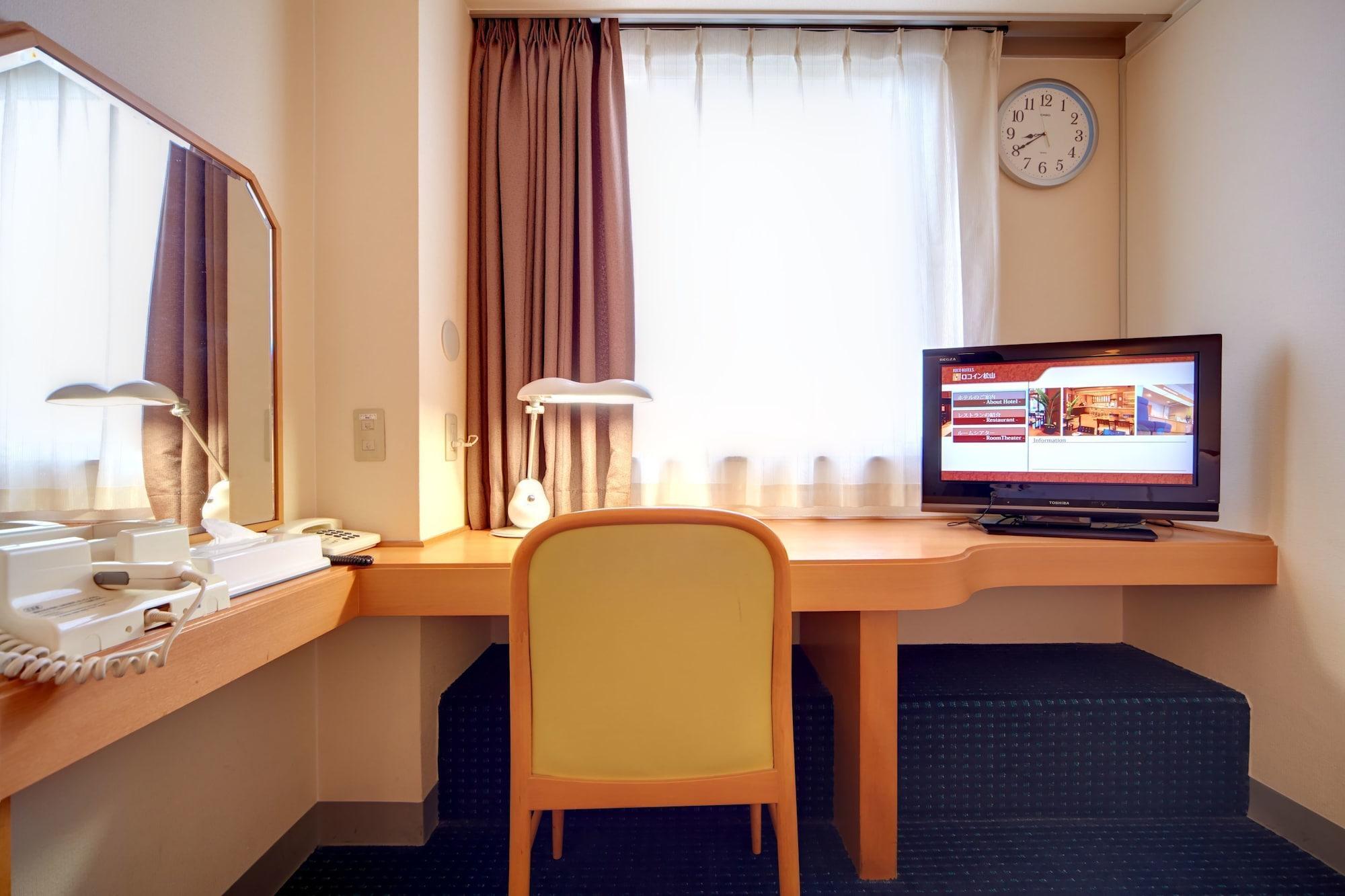 Roco Inn Matsuyama Naha Bagian luar foto