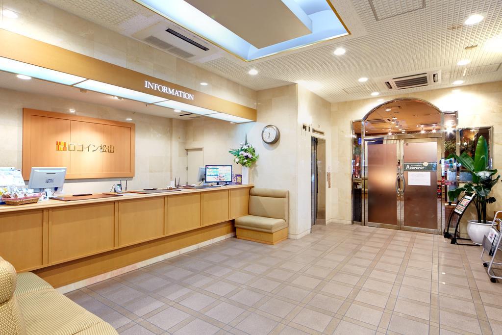 Roco Inn Matsuyama Naha Bagian luar foto