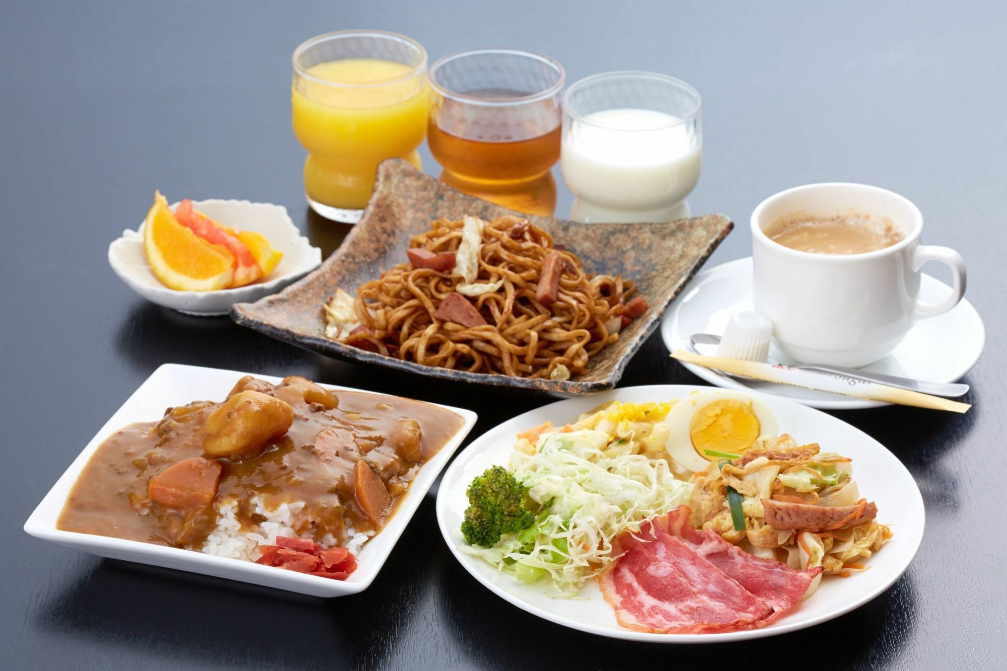 Roco Inn Matsuyama Naha Bagian luar foto